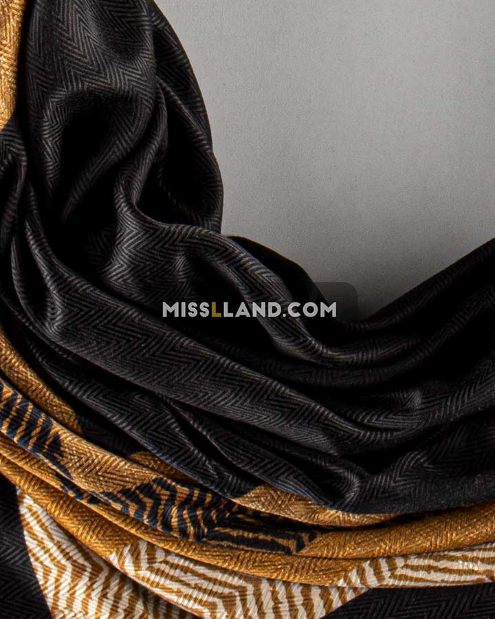 روسری نخی پاییزه پریفام - مدل 8010 حاشیه مشکی
