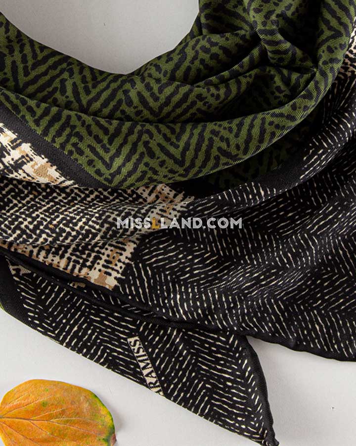 روسری نخی پاییزه زیبان - مدل 8012 حاشیه یشمی