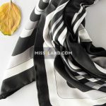 روسری نخی پاییزه دلتیا - مدل 7274 حاشیه مشکی