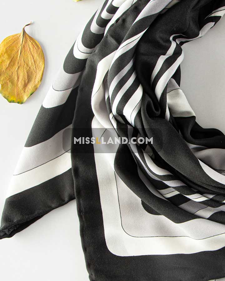 روسری نخی پاییزه دلتیا - مدل 7274 حاشیه مشکی